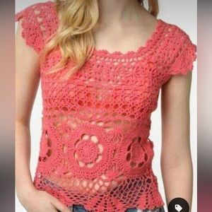 Urban Outfitters Pins & Needles Crochet Top. Size Smll.